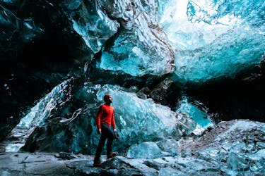 Excursão à caverna de gelo de Katla saindo de Vík